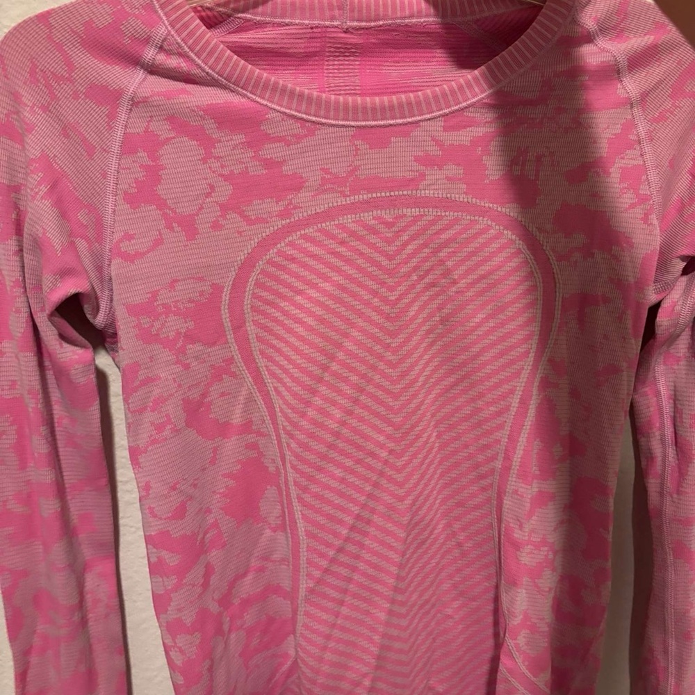 Lululemon Long Sleeve Swiftly